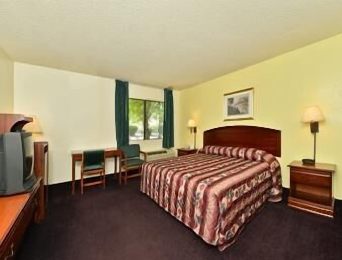Super 8 By Wyndham Bakersfield/Central Buitenkant foto